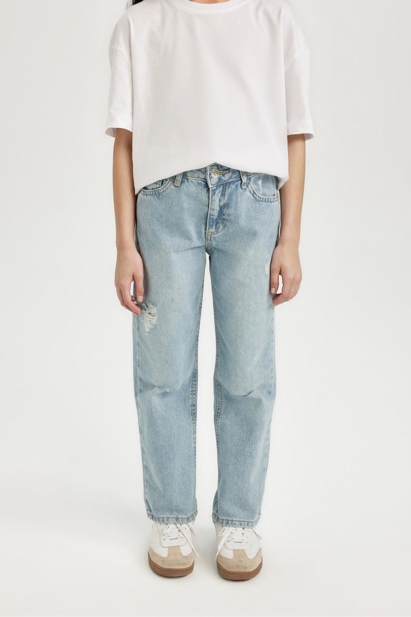 ديفاكتو بنطلون جينز بناتي قصة مستقيمة وتفاصيل ممزقة - Image 4